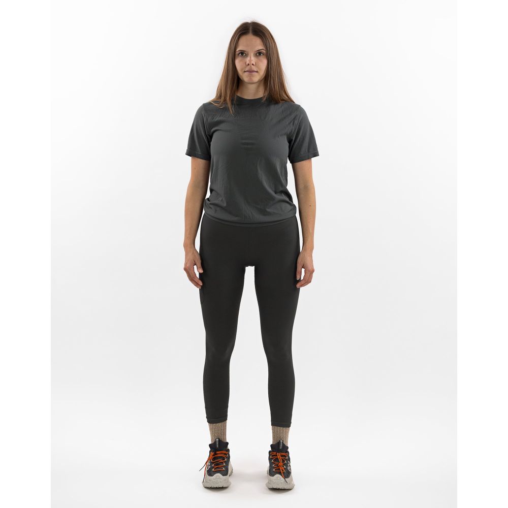 THE MOUNTAIN STUDIO - TECH T-SHIRT W